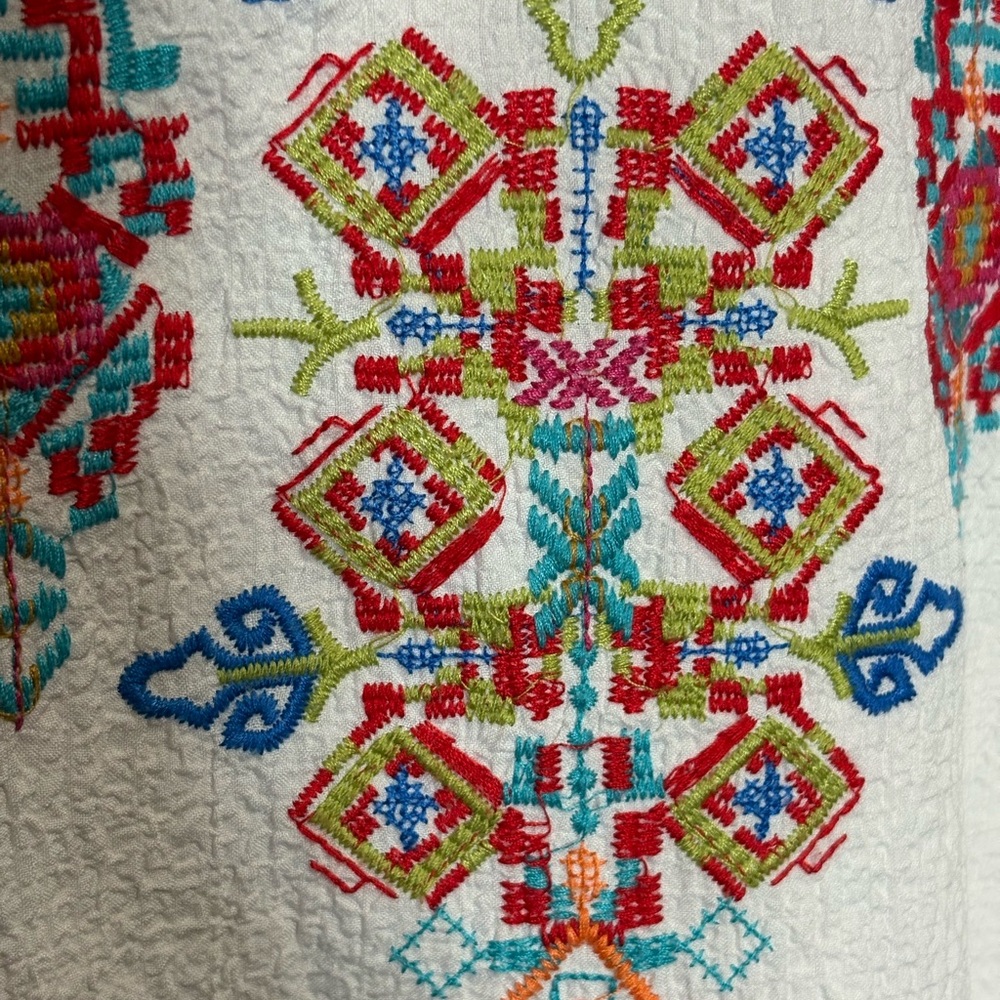 CALESSA Bohemian White Blouse with Colorful Embroidery,Size M - Picture 8 of 13